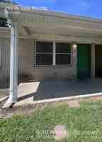 featured image of 702 Lon Moore St