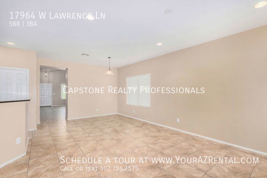 17964 W Lawrence Ln - Photo 5 of 26