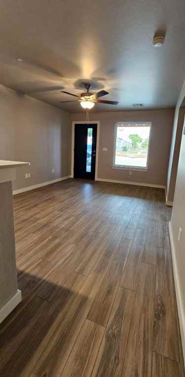 2341 N Thompkins Ave #301 - Photo 5 of 9