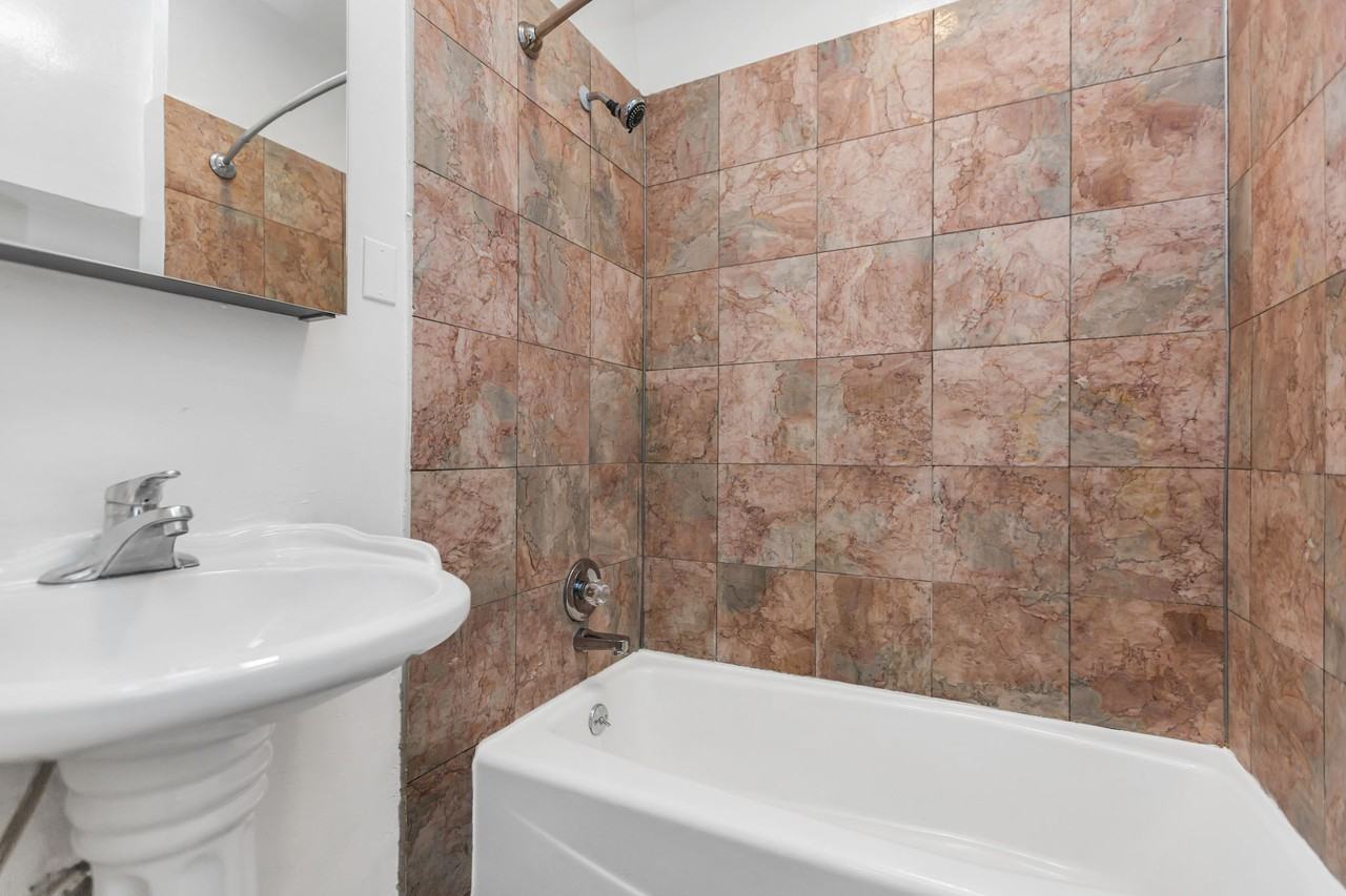 735 Taylor - Photo 7 of 23
