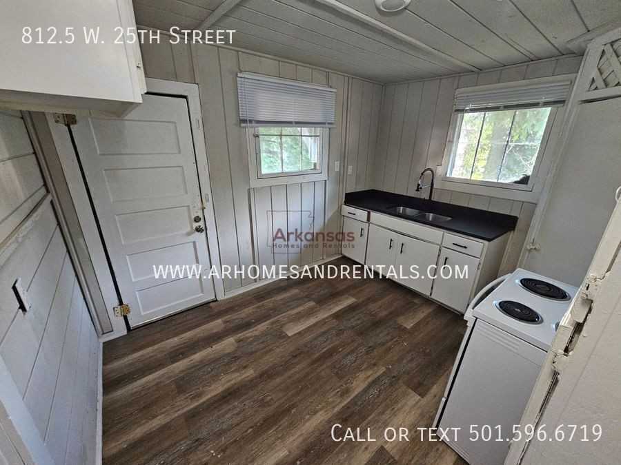 W 25th St - Photo 3 of 8