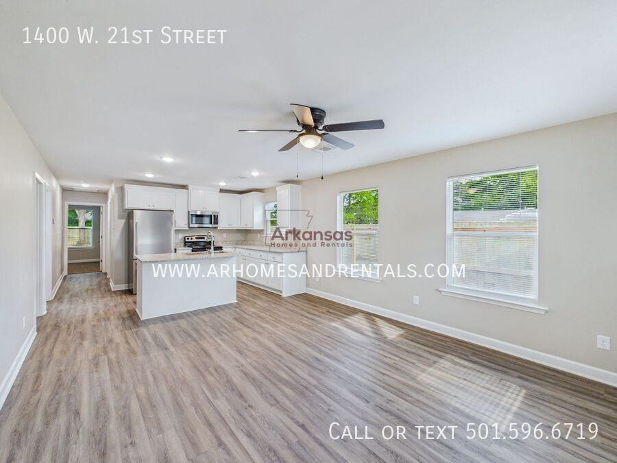 1400 W 21st St - Photo 3 of 14