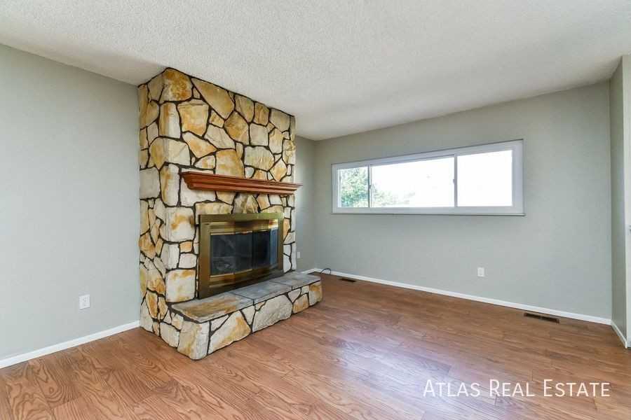 4319 Moonbeam Dr - Photo 3 of 20