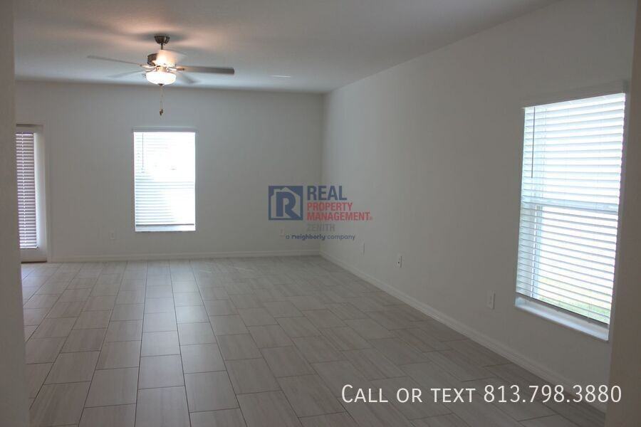 11571 Radiant Shore Loop - Photo 3 of 34
