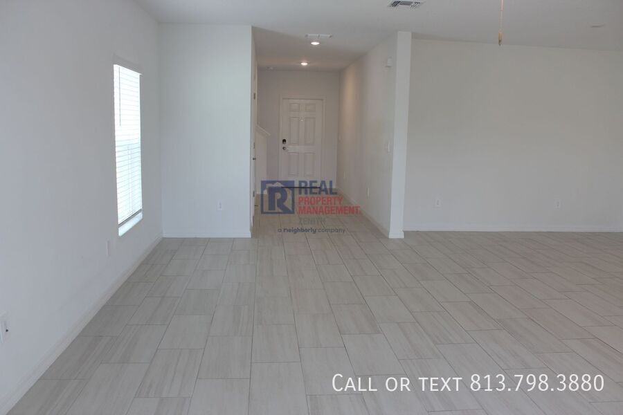 11571 Radiant Shore Loop - Photo 4 of 34