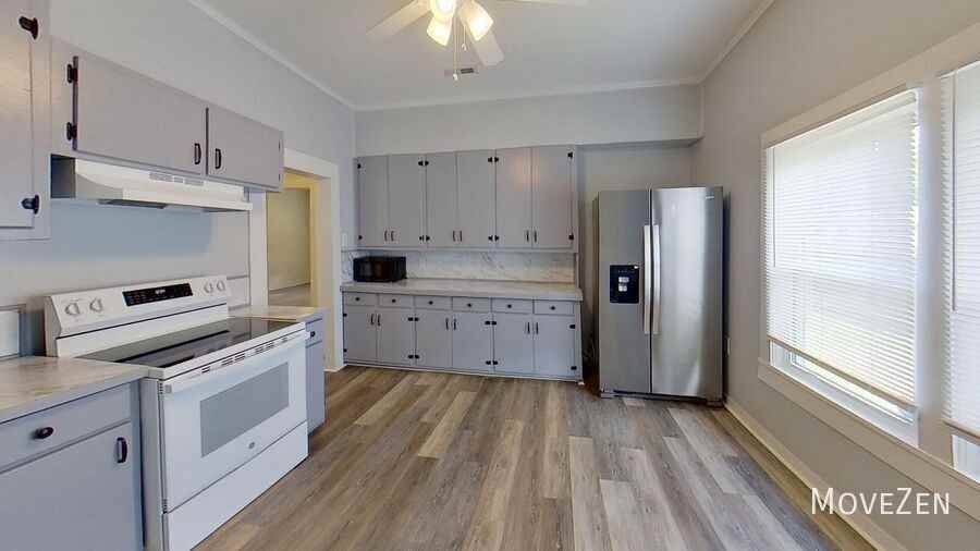 226 Cummings St - Photo 7 of 49