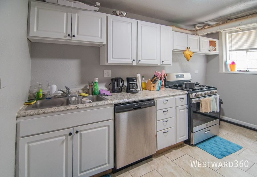 3821 W Wrightwood Ave #G - Photo 2 of 16