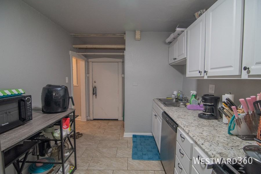 3821 W Wrightwood Ave #G - Photo 4 of 16