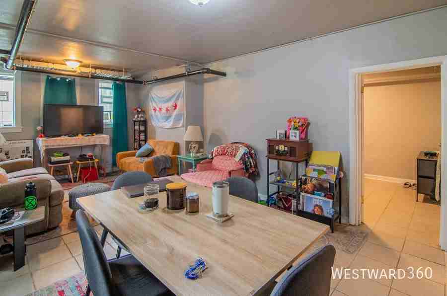 3821 W Wrightwood Ave #G - Photo 7 of 16