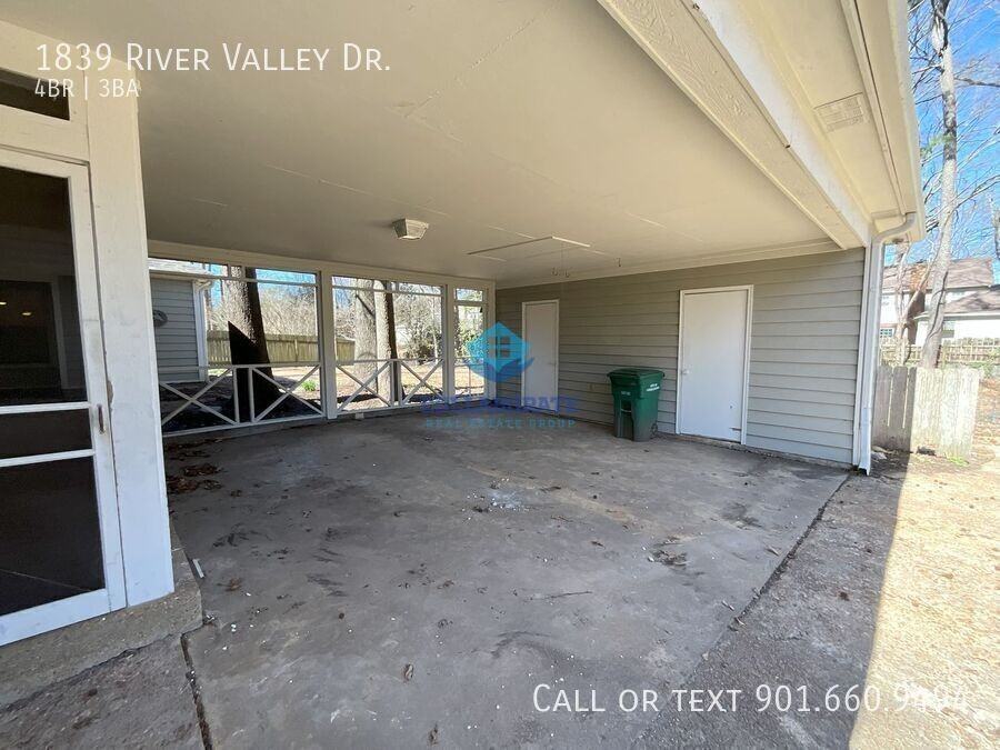 1839 River Valley Dr - Photo 6 of 31