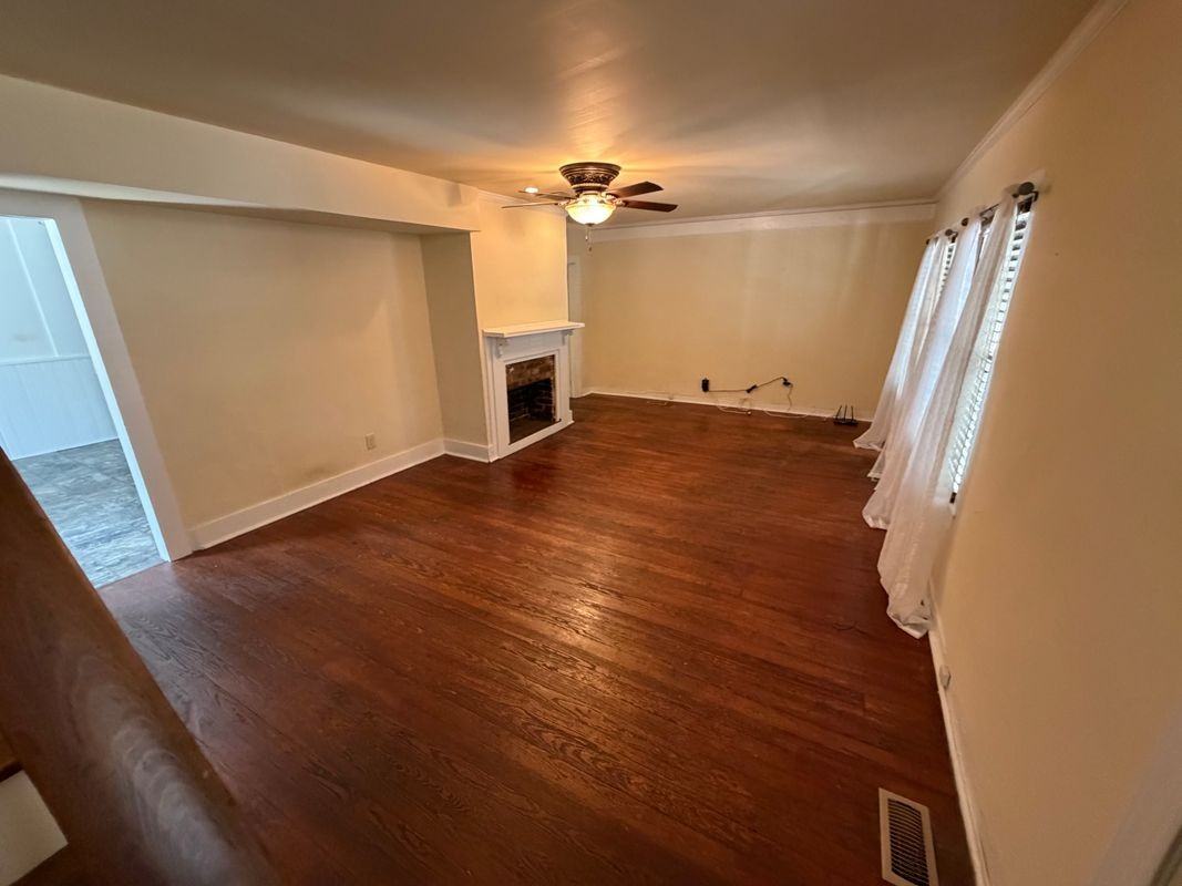102 Frederick St - Photo 5 of 16