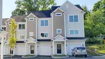 featured image of 38 Triangle St