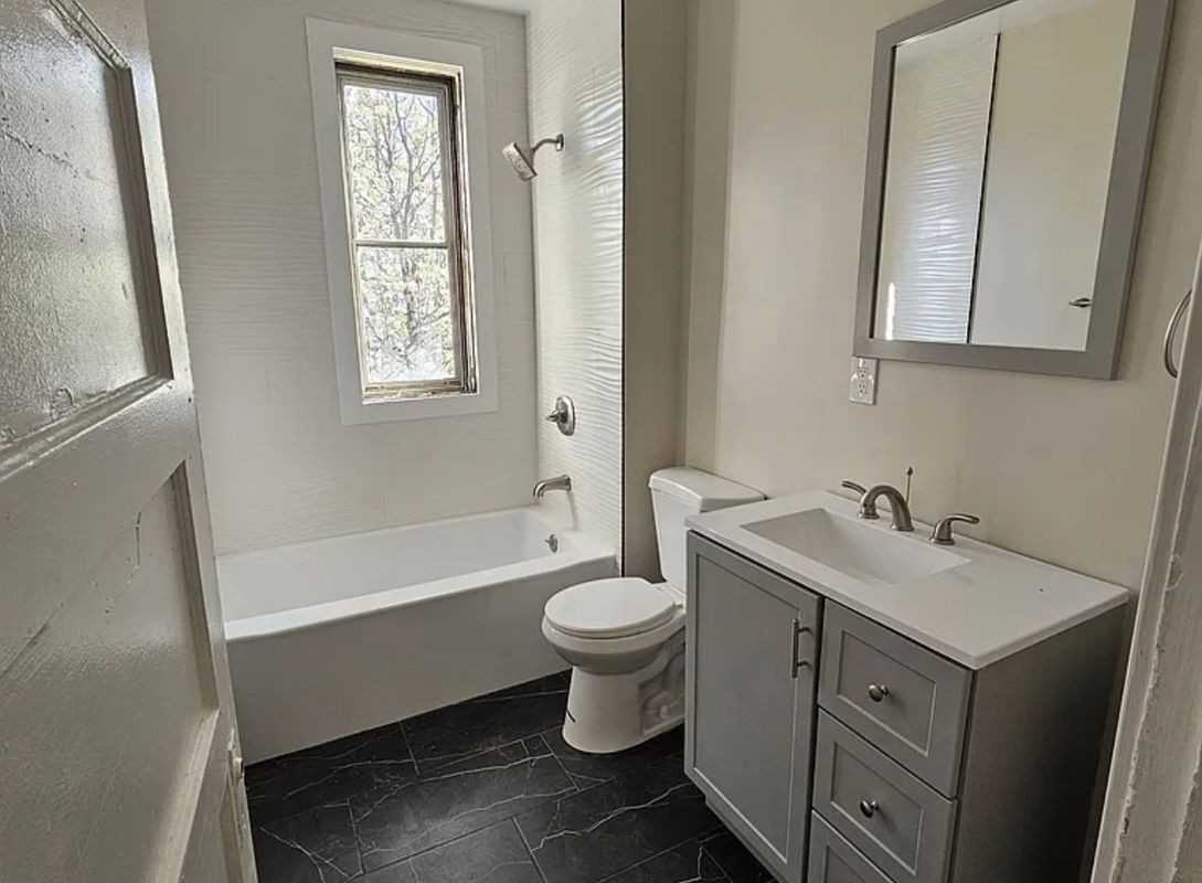343 4th St ##2 - Photo 3 of 3