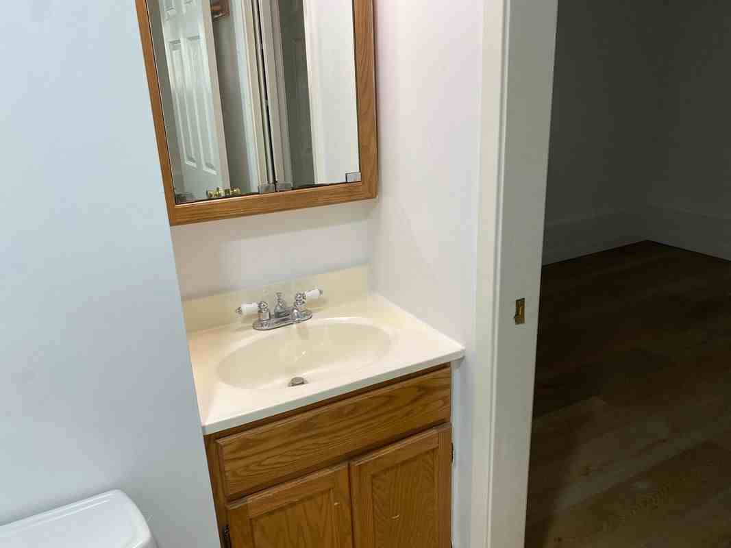 81 Camelot Ct - Photo 6 of 26