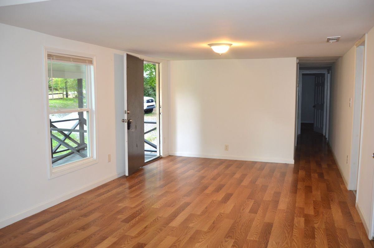 26 Main St - Photo 3 of 9