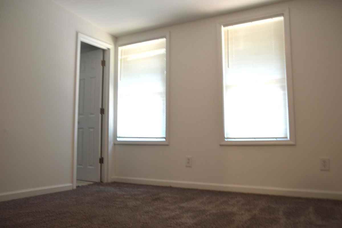 26 Main St - Photo 5 of 9