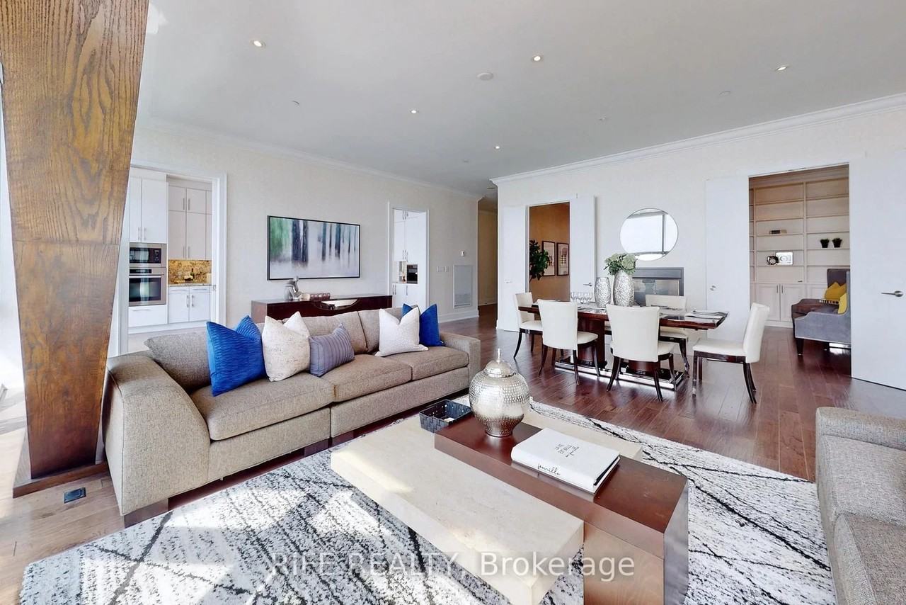 39 Queens Quay East - Photo 2 of 47