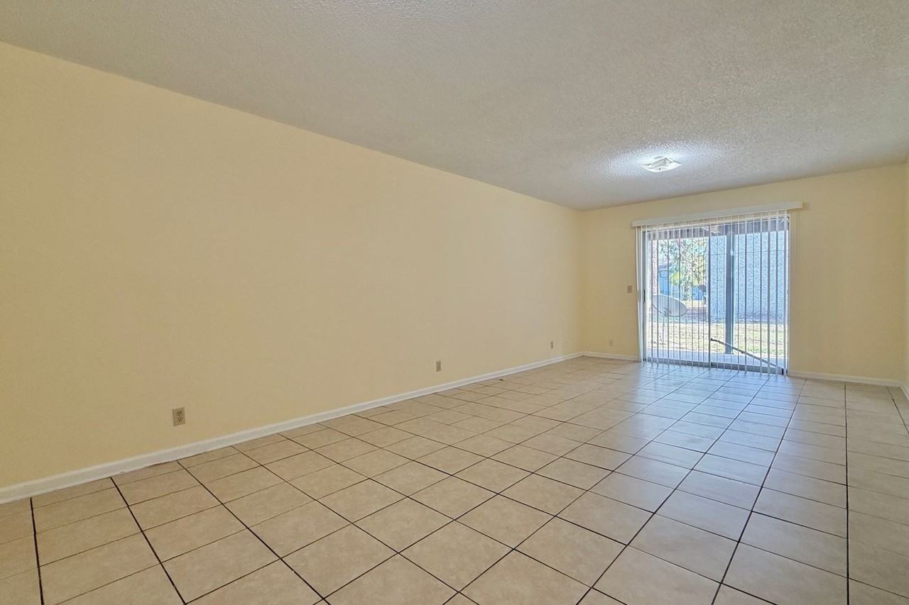 910 Brett Dr #117 - Photo 4 of 18