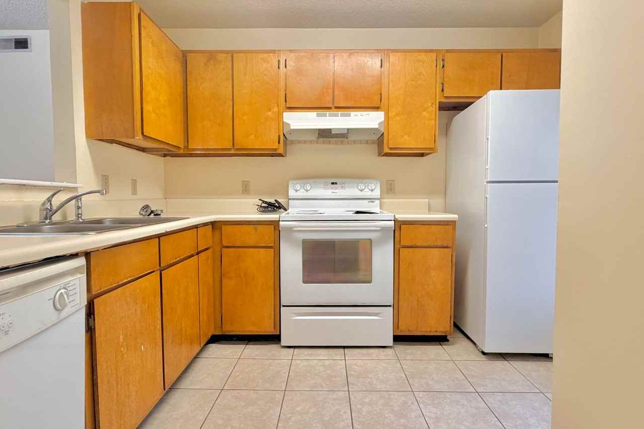 910 Brett Dr #117 - Photo 6 of 18