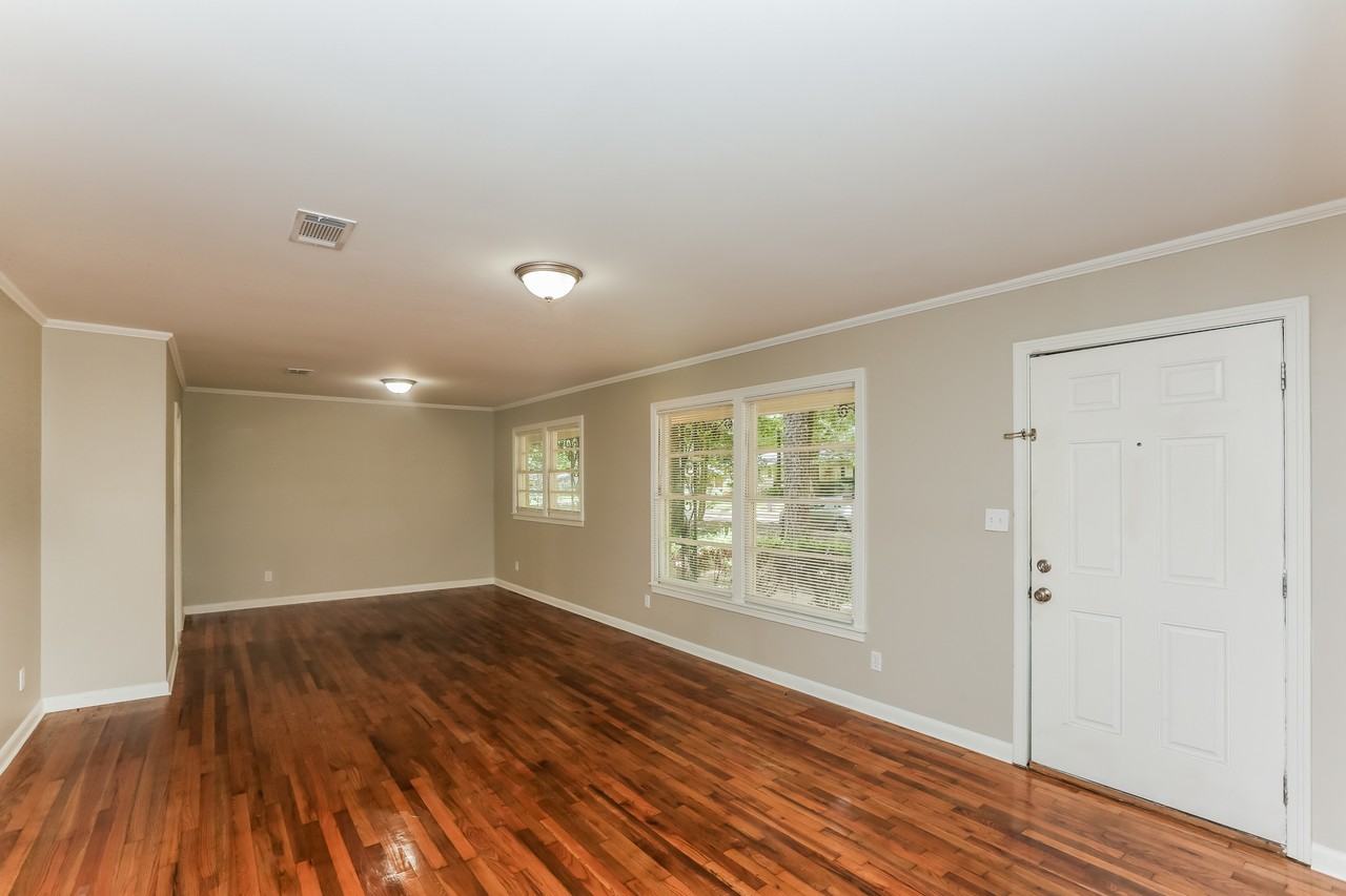 5538 Pine Lane Dr - Photo 6 of 20