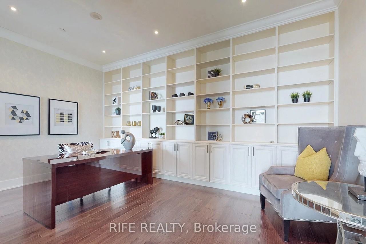 39 Queens Quay East - Photo 7 of 47
