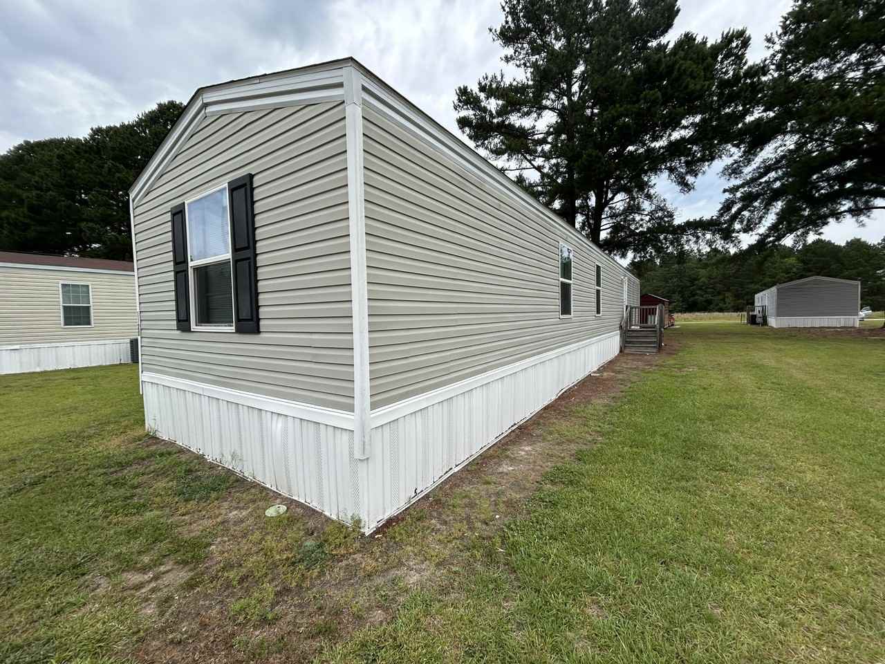 1120 Victoria St - Photo 2 of 2