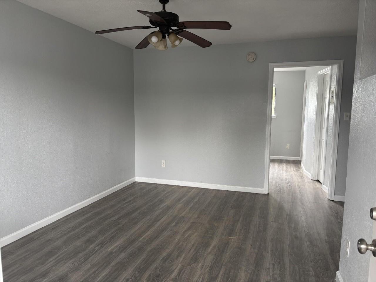 739 Dixieanne Ave #21 - Photo 3 of 7