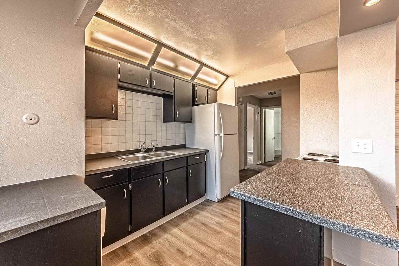 78 Scotland Rd - Photo 5 of 32