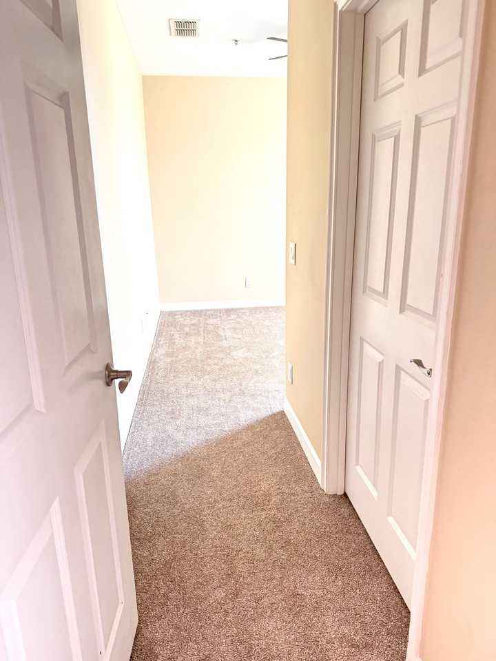 Bolton Pl #1243 - Photo 3 of 28