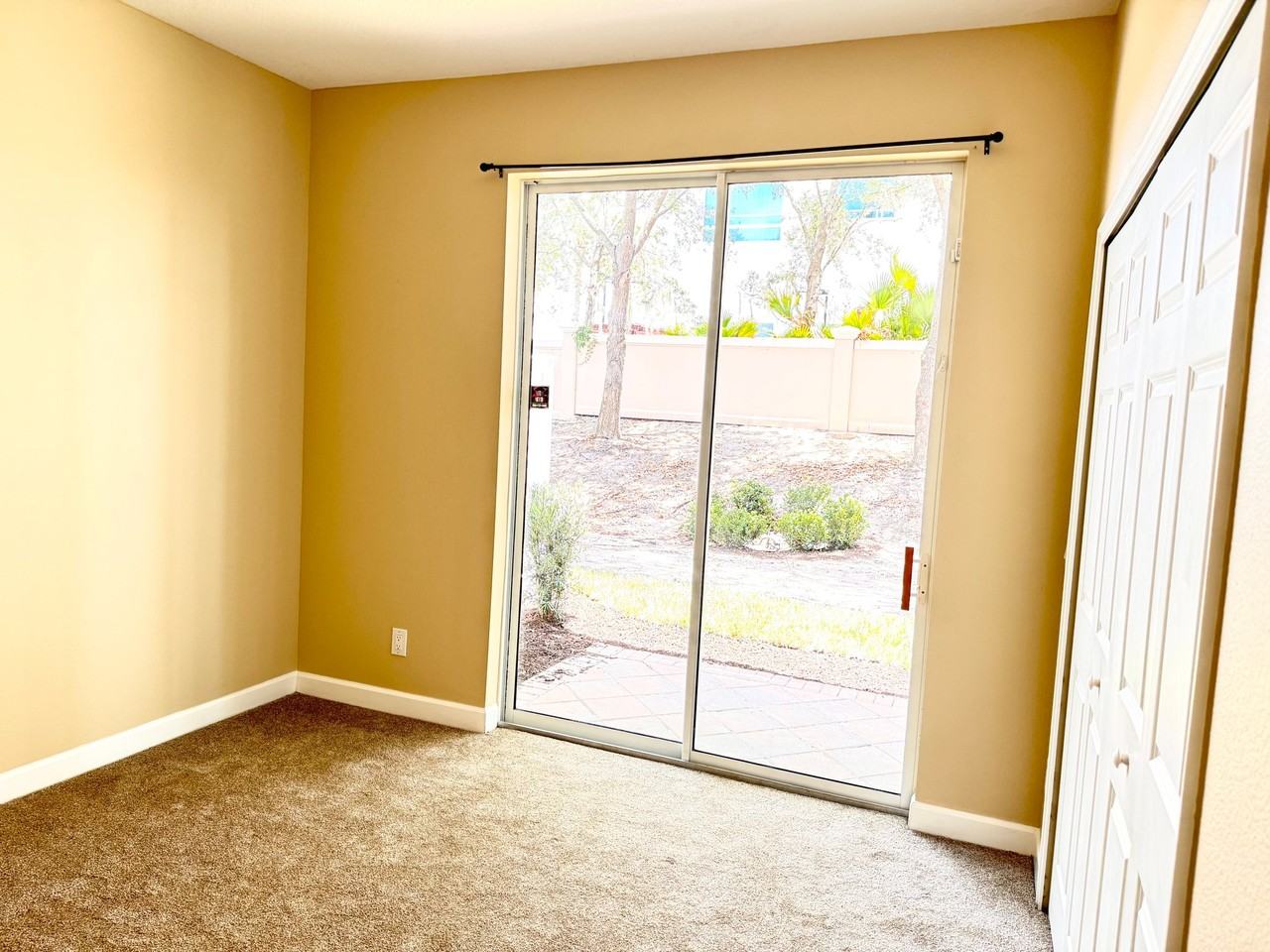 Bolton Pl #1243 - Photo 5 of 28