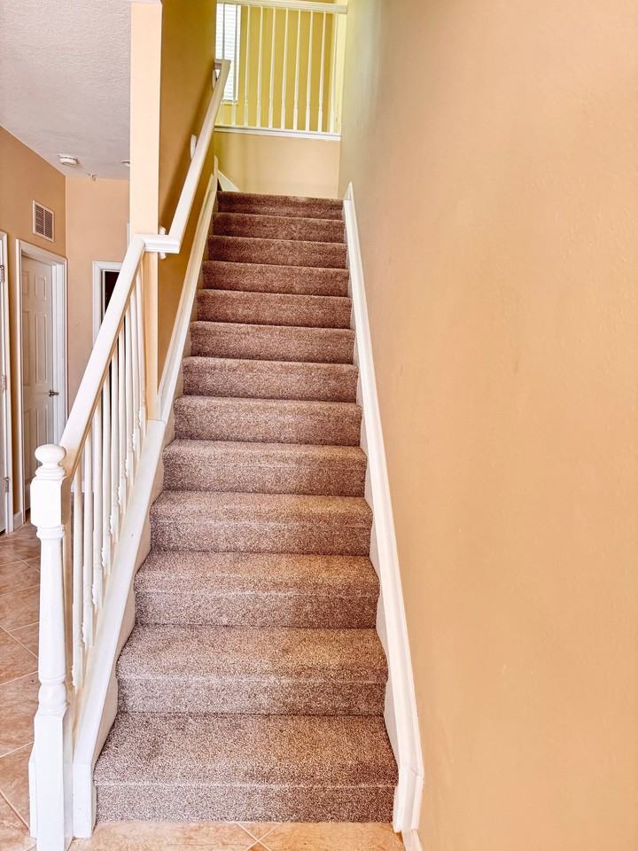 Bolton Pl #1243 - Photo 7 of 28