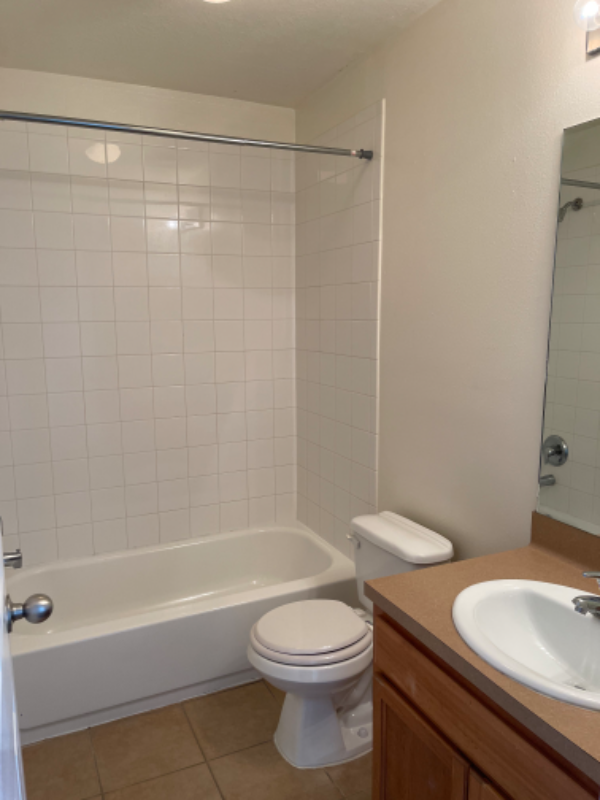 23411 Richards Rd #18B - Photo 4 of 10