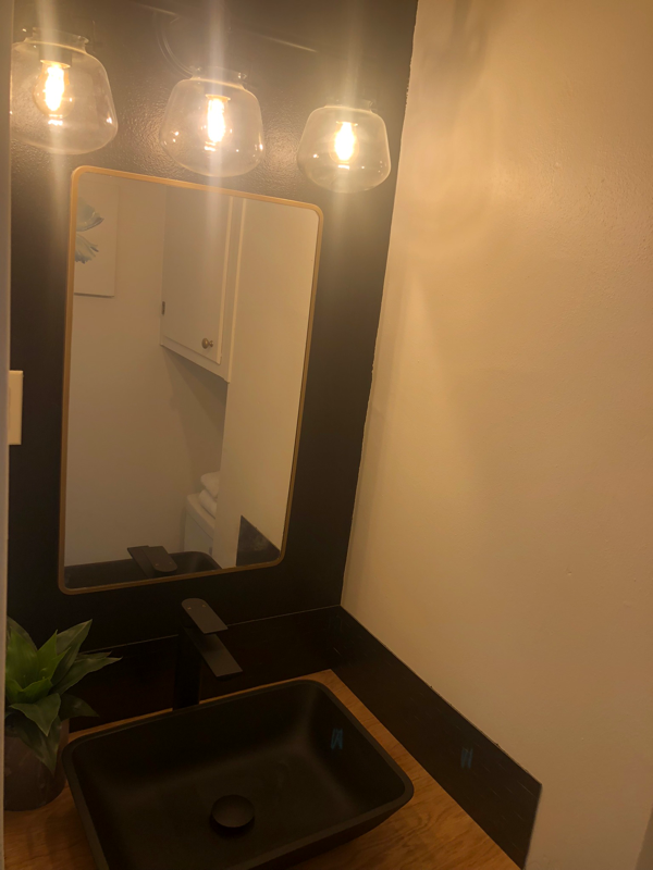 7146 Parallel Pkwy - Photo 4 of 12