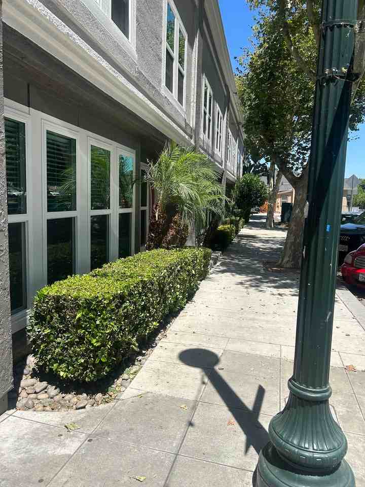 37 E 6th St - Photo 4 of 19