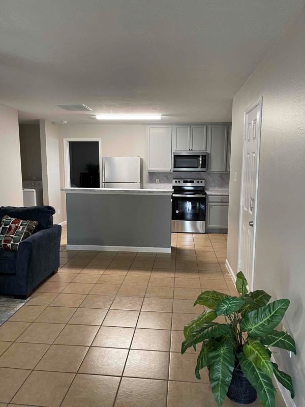 23395 Richards Rd #17A - Photo 3 of 12
