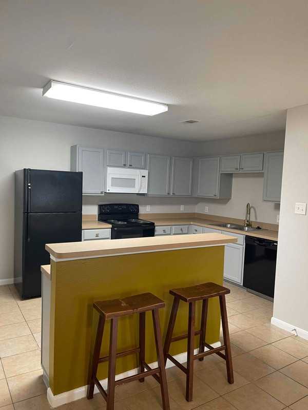 23227 High Point St #41A - Photo 5 of 10