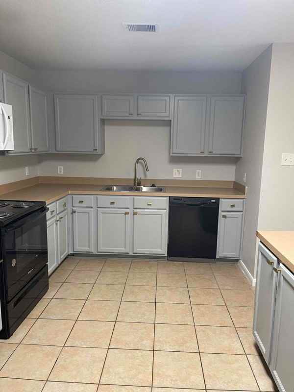 23227 High Point St #41A - Photo 6 of 10