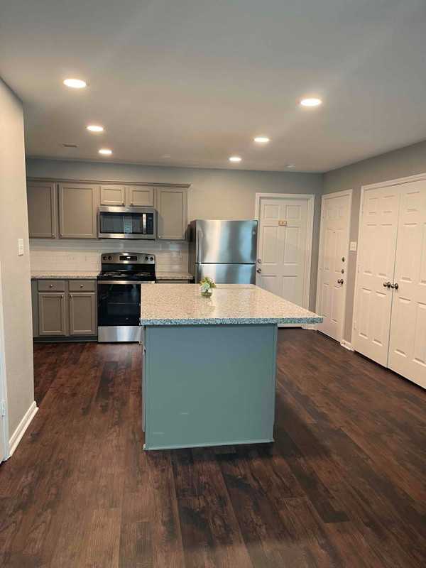 23243 High Point St #40B - Photo 4 of 7