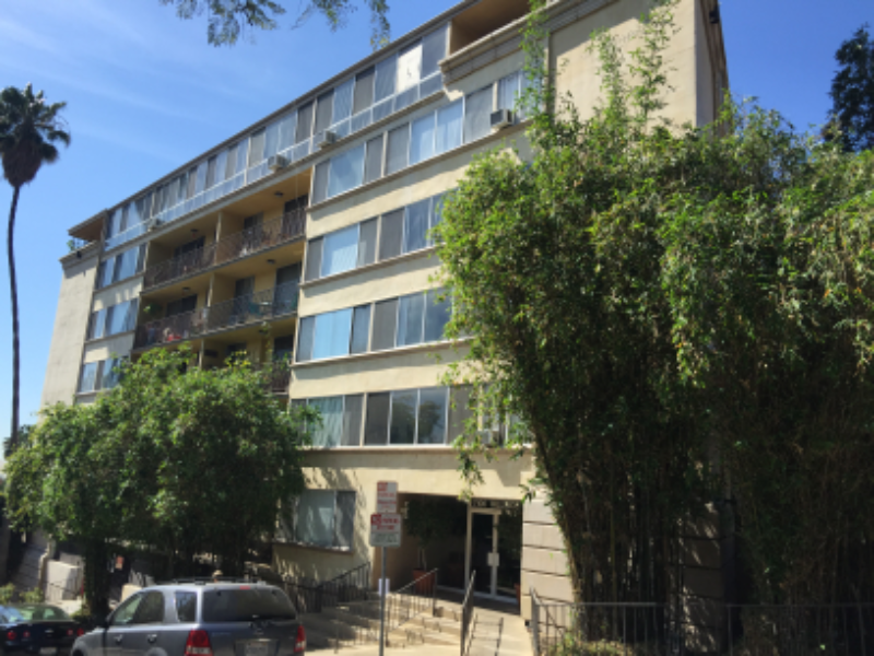 7100 Hillside Ave #105