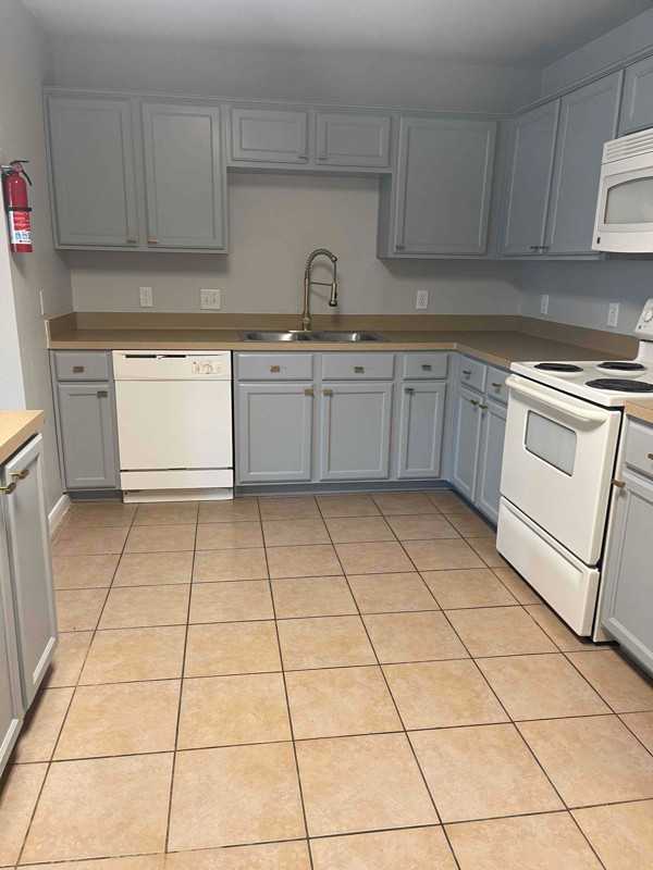 23229 High Point St #41B - Photo 4 of 21