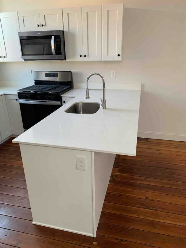 128 W 9th St - Photo 2 of 18