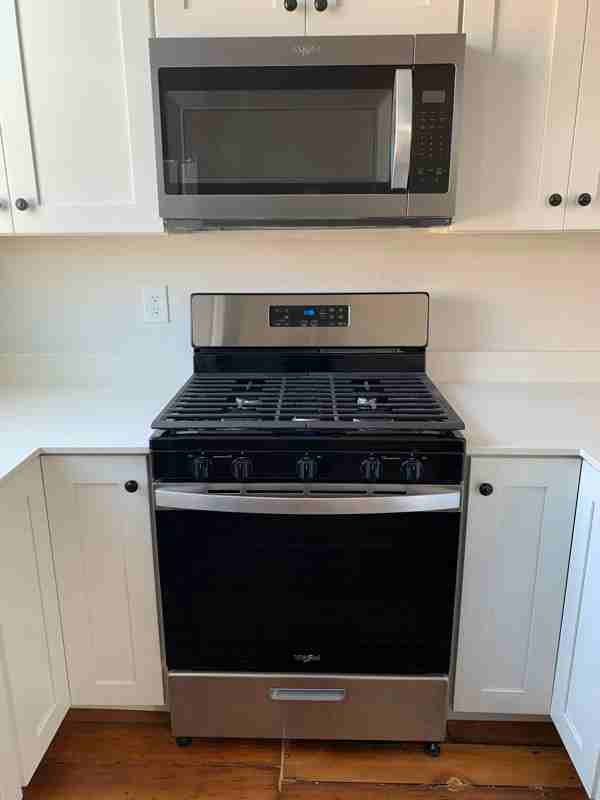 128 W 9th St - Photo 5 of 18