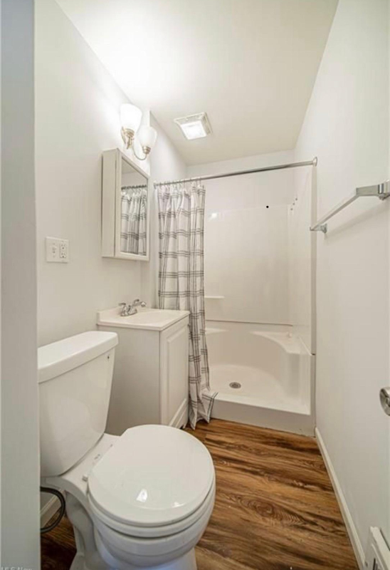 25770 Farringdon Ave - Photo 2 of 7