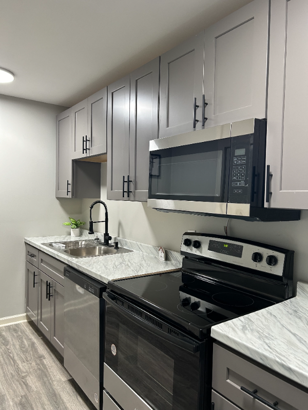 807 Pine St #1 - Photo 2 of 6