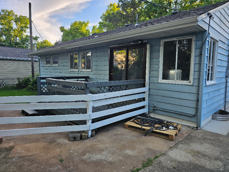 632 Devonshire Dr - Photo 2 of 6