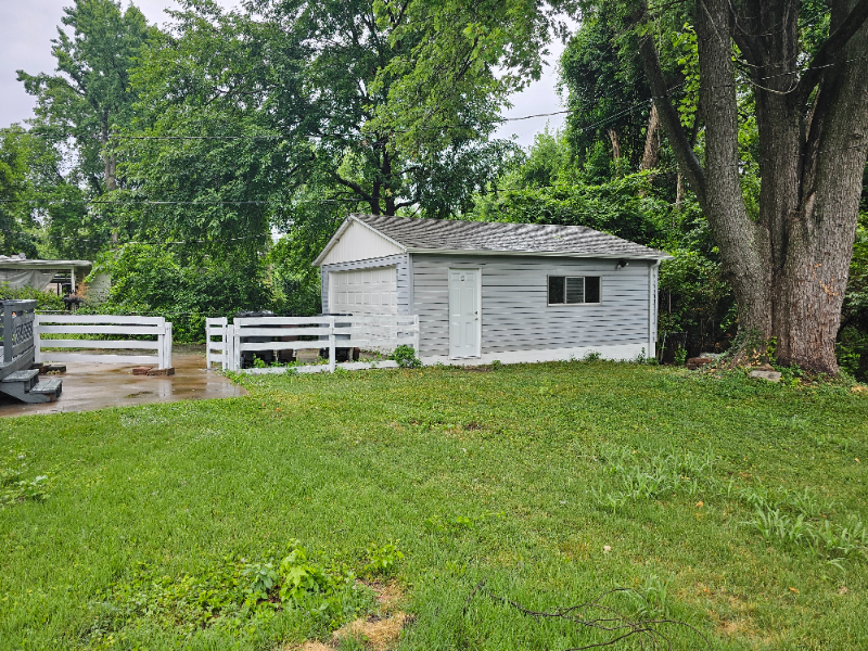 632 Devonshire Dr - Photo 5 of 6