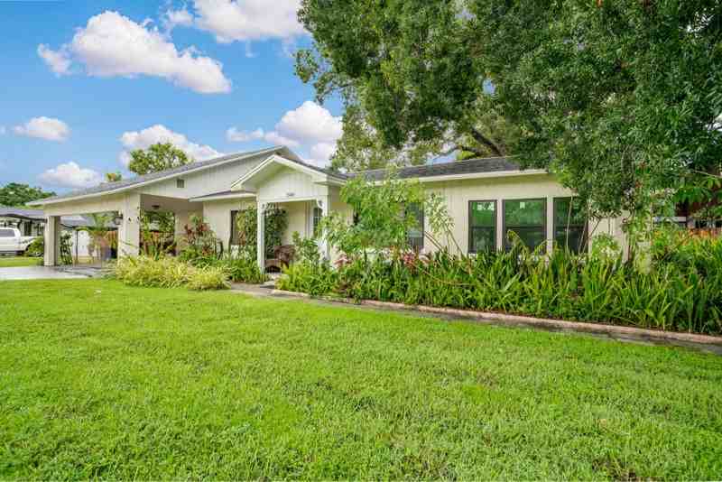 1540 Alhambra Dr #A - Photo 3 of 25