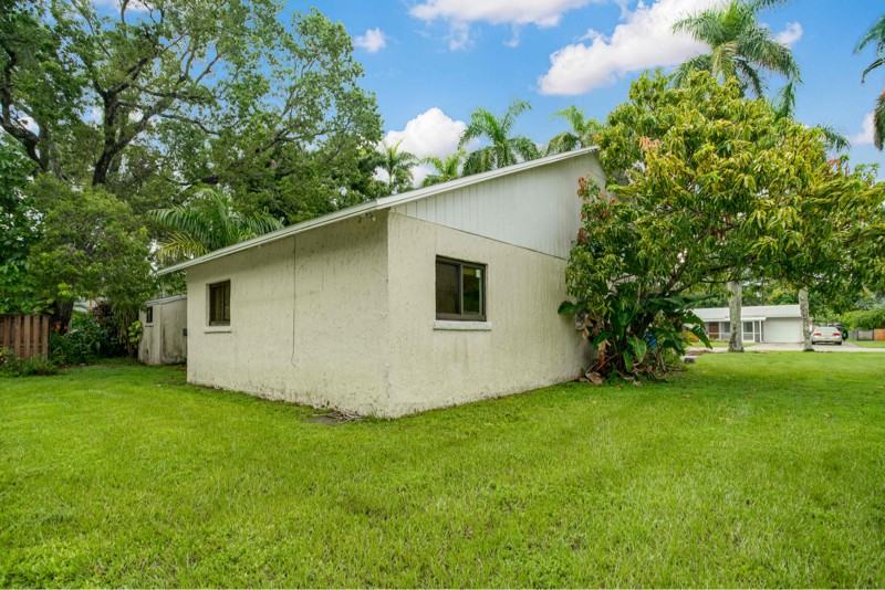 1540 Alhambra Dr #A - Photo 5 of 25