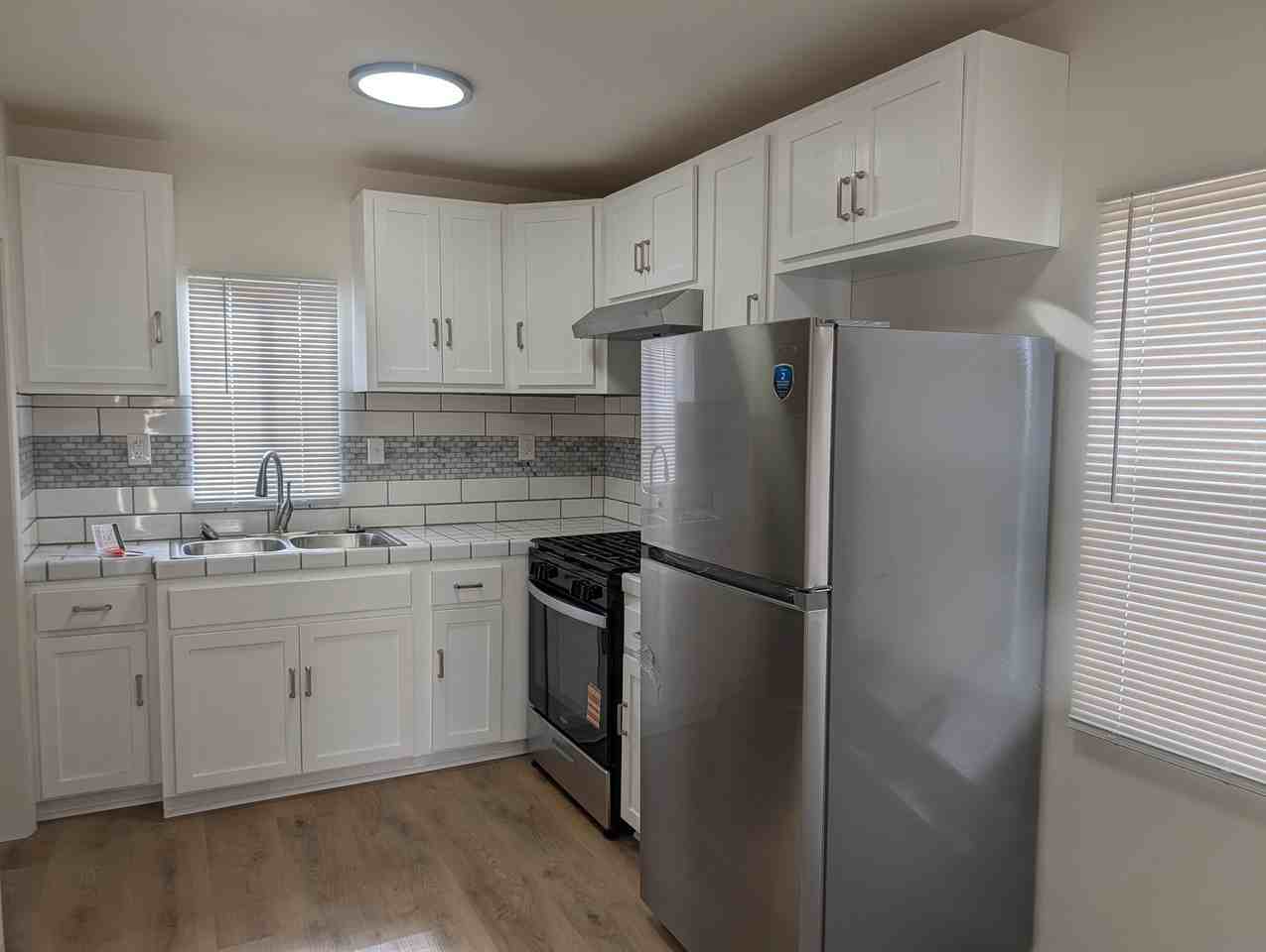 142 W 111th Pl #142 - Photo 3 of 8