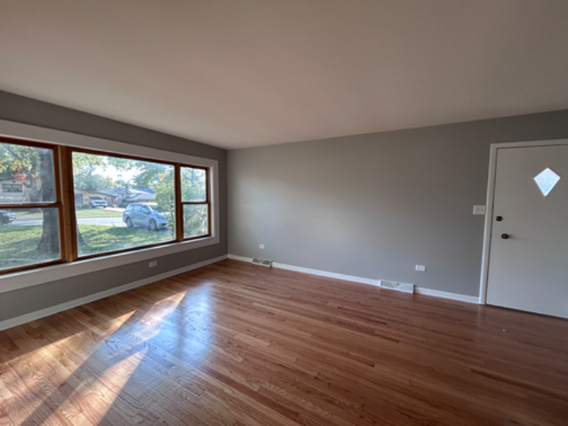 15 Norton Ave - Photo 3 of 22